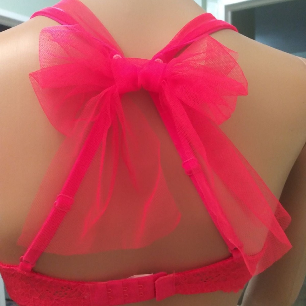 Victorias Secret Bra - Picture 2 of 7